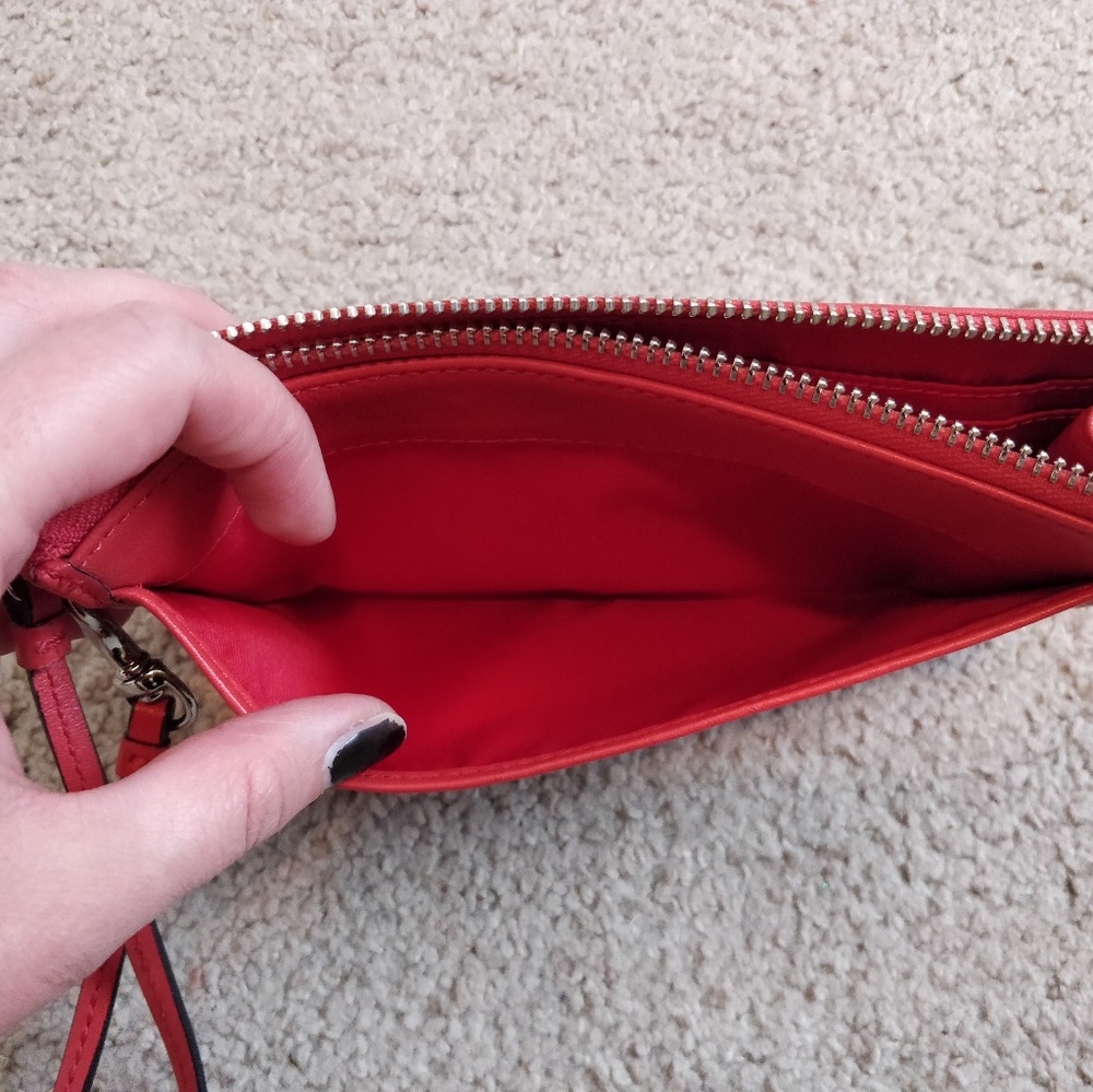 Red And Snakeskin Print Cluth (Like New) - image 6